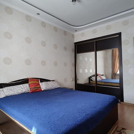 Apartament Stefan Cel Mare 64 Kiszyniów Zewnętrze zdjęcie