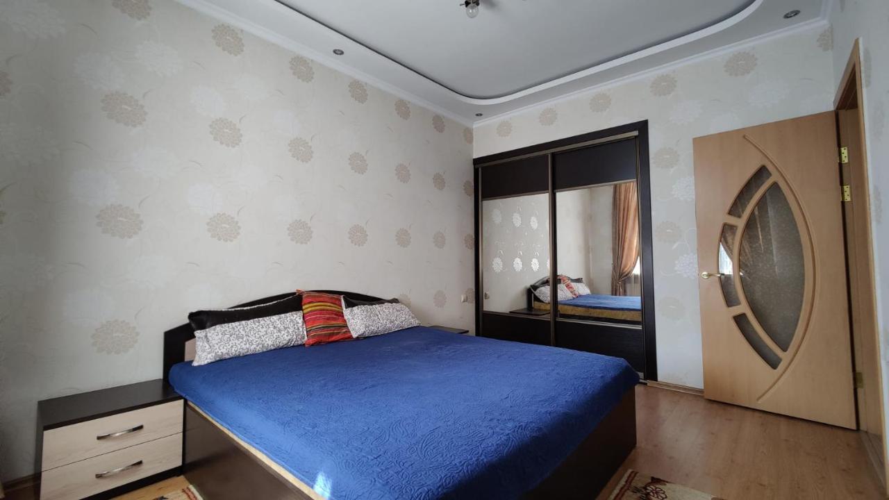 Apartament Stefan Cel Mare 64 Kiszyniów Zewnętrze zdjęcie